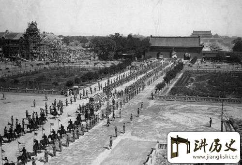 称帝被骂窃国大盗:袁世凯死后为何享受国葬待遇