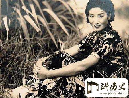 美女间谍<a href=