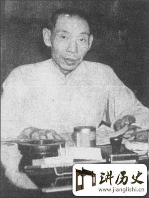 杜月笙的姨太太都是什么人?有一个是15岁女学生
