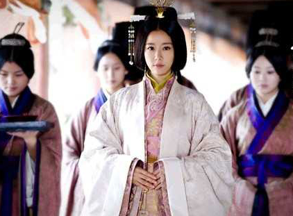 <rb>东</rb><rt>dōng</rt><rb>汉</rb><rt>hàn</rt><rb>有</rb><rt>yǒu</rt><rb>哪</rb><rt>nǎ</rt><rb>六</rb><rt>liù</rt><rb>大</rb><rt>dà</rt><rb>家</rb><rt>jiā</rt><rb>族</rb><rt>zú</rt>?<rb>东</rb><rt>dōng</rt><rb>汉</rb><rt>hàn</rt><rb>的</rb><rt>de</rt><rb>六</rb><rt>liù</rt><rb>大</rb><rt>dà</rt><rb>家</rb><rt>jiā</rt><rb>族</rb><rt>zú</rt><rb>介</rb><rt>jiè</rt><rb>绍</rb><rt>shào</rt> <rb>东</rb><rt>dōng</rt><rb>汉</rb><rt>hàn</rt><rb>有</rb><rt>yǒu</rt><rb>哪</rb><rt>nǎ</rt><rb>六</rb><rt>liù</rt><rb>大</rb><rt>dà</rt><rb>家</rb><rt>jiā</rt><rb>族</rb><rt>zú</rt>?<rb>东</rb><rt>dōng</rt><rb>汉</rb><rt>hàn</rt><rb>的</rb><rt>de</rt><rb>六</rb><rt>liù</rt><rb>大</rb><rt>dà</rt><rb>家</rb><rt>jiā</rt><rb>族</rb><rt>zú</rt><rb>介</rb><rt>jiè</rt><rb>绍</rb><rt>shào</rt>