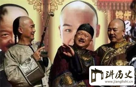 <rb>盘</rb><rt>pán</rt><rb>点</rb><rt>diǎn</rt><rb>和</rb><rt>hé</rt><rb>珅</rb><rt>shēn</rt><rb>巴</rb><rt>bā</rt><rb>结</rb><rt>jié</rt><rb>乾</rb><rt>qián</rt><rb>隆</rb><rt>lóng</rt><rb>的</rb><rt>de</rt><rb>高</rb><rt>gāo</rt><rb>招</rb><rt>zhāo</rt>:<rb>陪</rb><rt>péi</rt><rb>乾</rb><rt>qián</rt><rb>隆</rb><rt>lóng</rt><rb>流</rb><rt>liú</rt><rb>泪</rb><rt>lèi</rt><rb>陪</rb><rt>péi</rt><rb>绝</rb><rt>jué</rt><rb>食</rb><rt>shí</rt>!