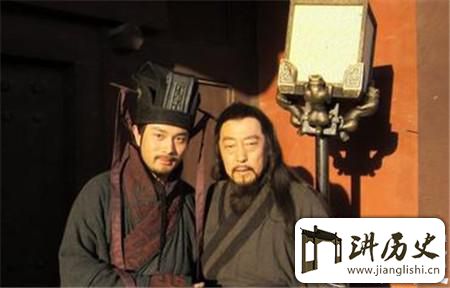<rb>诸</rb><rt>zhū</rt><rb>葛</rb><rt>gě</rt><rb>亮</rb><rt>liàng</rt><rb>才</rb><rt>cái</rt><rb>智</rb><rt>zhì</rt><rb>高</rb><rt>gāo</rt><rb>于</rb><rt>yú</rt><rb>司</rb><rt>sī</rt><rb>马</rb><rt>mǎ</rt><rb>懿</rb><rt>yì</rt><rb>却</rb><rt>què</rt><rb>因</rb><rt>yīn</rt><rb>何</rb><rt>hé</rt><rb>话</rb><rt>huà</rt><rb>败</rb><rt>bài</rt><rb>给</rb><rt>gěi</rt><rb>了</rb><rt>le</rt><rb>司</rb><rt>sī</rt><rb>马</rb><rt>mǎ</rt><rb>懿</rb><rt>yì</rt>?