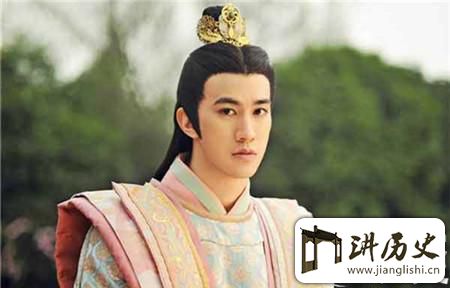 <rb>李</rb><rt>lǐ</rt><rb>世</rb><rt>shì</rt><rb>民</rb><rt>mín</rt><rb>众</rb><rt>zhòng</rt><rb>多</rb><rt>duō</rt><rb>儿</rb><rt>ér</rt><rb>子</rb><rt>zǐ</rt><rb>为</rb><rt>wéi</rt><rb>何</rb><rt>hé</rt><rb>唯</rb><rt>wéi</rt><rb>独</rb><rt>dú</rt><rb>选</rb><rt>xuǎn</rt><rb>了</rb><rt>le</rt><rb>最</rb><rt>zuì</rt><rb>软</rb><rt>ruǎn</rt><rb>弱</rb><rt>ruò</rt><rb>的</rb><rt>de</rt><rb>李</rb><rt>lǐ</rt><rb>治</rb><rt>zhì</rt>?