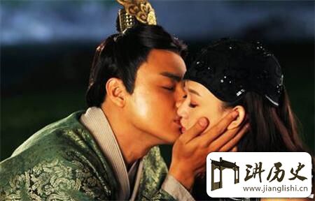 <rb>刘</rb><rt>liú</rt><rb>邦</rb><rt>bāng</rt><rb>罕</rb><rt>hǎn</rt><rb>见</rb><rt>jiàn</rt><rb>挂</rb><rt>guà</rt><rb>帅</rb><rt>shuài</rt><rb>稀</rb><rt>xī</rt><rb>少</rb><rt>shǎo</rt><rb>有</rb><rt>yǒu</rt><rb>的</rb><rt>de</rt><rb>指</rb><rt>zhǐ</rt><rb>战</rb><rt>zhàn</rt><rb>资</rb><rt>zī</rt><rb>料</rb><rt>liào</rt><rb>证</rb><rt>zhèng</rt><rb>明</rb><rt>míng</rt><rb>高</rb><rt>gāo</rt><rb>祖</rb><rt>zǔ</rt><rb>非</rb><rt>fēi</rt><rb>草</rb><rt>cǎo</rt><rb>包</rb><rt>bāo</rt>