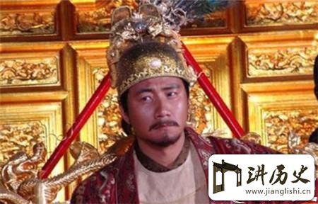 <rb>朱</rb><rt>zhū</rt><rb>元</rb><rt>yuán</rt><rb>璋</rb><rt>zhāng</rt><rb>向</rb><rt>xiàng</rt><rb>一</rb><rt>yī</rt><rb>美</rb><rt>měi</rt><rb>貌</rb><rt>mào</rt><rb>寡</rb><rt>guǎ</rt><rb>妇</rb><rt>fù</rt><rb>求</rb><rt>qiú</rt><rb>亲</rb><rt>qīn</rt><rb>被</rb><rt>bèi</rt><rb>拒</rb><rt>jù</rt><rb>登</rb><rt>dēng</rt><rb>基</rb><rt>jī</rt><rb>后</rb><rt>hòu</rt><rb>封</rb><rt>fēng</rt><rb>她</rb><rt>tā</rt><rb>为</rb><rt>wéi</rt><rb>妃</rb><rt>fēi</rt>