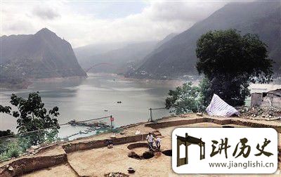 <rb>瓦</rb><rt>wǎ</rt><rb>屋</rb><rt>wū</rt><rb>山</rb><rt>shān</rt><rb>严</rb><rt>yán</rt><rb>道</rb><rt>dào</rt><rb>铜</rb><rt>tóng</rt><rb>山</rb><rt>shān</rt><rb>考</rb><rt>kǎo</rt><rb>古</rb><rt>gǔ</rt><rb>初</rb><rt>chū</rt><rb>战</rb><rt>zhàn</rt><rb>传</rb><rt>chuán</rt><rb>捷</rb><rt>jié</rt><rb>首</rb><rt>shǒu</rt><rb>获</rb><rt>huò</rt><rb>惊</rb><rt>jīng</rt><rb>人</rb><rt>rén</rt><rb>发</rb><rt>fā</rt><rb>现</rb><rt>xiàn</rt>
