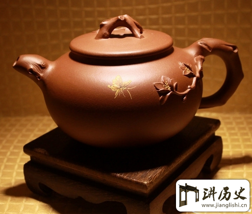 <rb>如</rb><rt>rú</rt><rb>何</rb><rt>hé</rt><rb>选</rb><rt>xuǎn</rt><rb>择</rb><rt>zé</rt><rb>紫</rb><rt>zǐ</rt><rb>砂</rb><rt>shā</rt><rb>壶</rb><rt>hú</rt><rb>紫</rb><rt>zǐ</rt><rb>砂</rb><rt>shā</rt><rb>壶</rb><rt>hú</rt><rb>收</rb><rt>shōu</rt><rb>藏</rb><rt>cáng</rt><rb>有</rb><rt>yǒu</rt><rb>哪</rb><rt>nǎ</rt><rb>几</rb><rt>jǐ</rt><rb>个</rb><rt>gè</rt><rb>标</rb><rt>biāo</rt><rb>准</rb><rt>zhǔn</rt>?