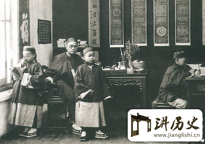 <rb>揭</rb><rt>jiē</rt><rb>秘</rb><rt>mì</rt>:<rb>为</rb><rt>wéi</rt><rb>何</rb><rt>hé</rt><rb>中</rb><rt>zhōng</rt><rb>国</rb><rt>guó</rt><rb>古</rb><rt>gǔ</rt><rb>代</rb><rt>dài</rt><rb>的</rb><rt>de</rt>&</ruby><ruby>ldquo</ruby><ruby><rb>入</rb><rt>rù</rt><rb>学</rb><rt>xué</rt>&</ruby><ruby>rdquo</ruby><ruby><rb>统</rb><rt>tǒng</rt><rb>一</rb><rt>yī</rt><rb>在</rb><rt>zài</rt><rb>冬</rb><rt>dōng</rt><rb>季</rb><rt>jì</rt>?
