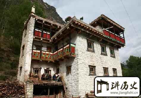 藏族居民建筑有什么独特民居装饰有什么特点