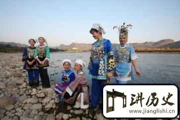 水族服饰水族女子服饰共分为几类