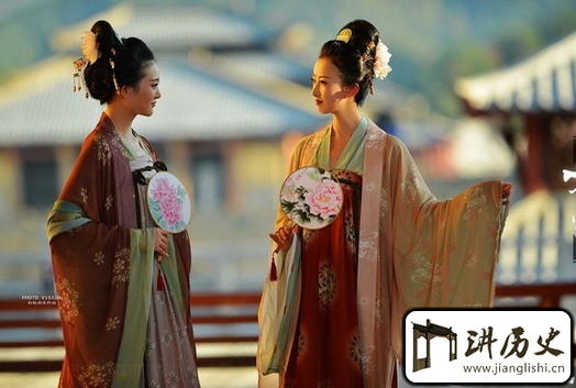 汉族的服饰图片汉族服饰发式简介