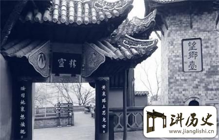 <rb>传</rb><rt>chuán</rt><rb>说</rb><rt>shuō</rt><rb>中</rb><rt>zhōng</rt><rb>的</rb><rt>de</rt><rb>鬼</rb><rt>guǐ</rt><rb>城</rb><rt>chéng</rt>&</ruby><ruby>ldquo</ruby><ruby><rb>酆</rb><rt>fēng</rt><rb>都</rb><rt>dōu</rt>&</ruby><ruby>rdquo</ruby><ruby><rb>在</rb><rt>zài</rt><rb>这</rb><rt>zhè</rt><rb>个</rb><rt>gè</rt><rb>城</rb><rt>chéng</rt><rb>市</rb><rt>shì</rt><rb>中</rb><rt>zhōng</rt><rb>真</rb><rt>zhēn</rt><rb>实</rb><rt>shí</rt><rb>的</rb><rt>de</rt><rb>存</rb><rt>cún</rt><rb>在</rb><rt>zài</rt><rb>着</rb><rt>zhe</rt>