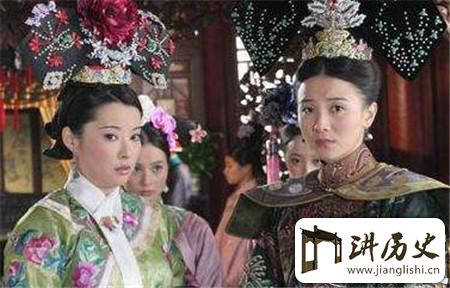 <rb>慈</rb><rt>cí</rt><rb>禧</rb><rt>xǐ</rt><rb>断</rb><rt>duàn</rt><rb>子</rb><rt>zǐ</rt><rb>绝</rb><rt>jué</rt><rb>孙</rb><rt>sūn</rt><rb>之</rb><rt>zhī</rt><rb>谜</rb><rt>mí</rt><rb>唯</rb><rt>wéi</rt><rb>一</rb><rt>yī</rt><rb>的</rb><rt>de</rt><rb>儿</rb><rt>ér</rt><rb>子</rb><rt>zǐ</rt><rb>竟</rb><rt>jìng</rt><rb>得</rb><rt>dé</rt><rb>怪</rb><rt>guài</rt><rb>病</rb><rt>bìng</rt><rb>去</rb><rt>qù</rt><rb>世</rb><rt>shì</rt>