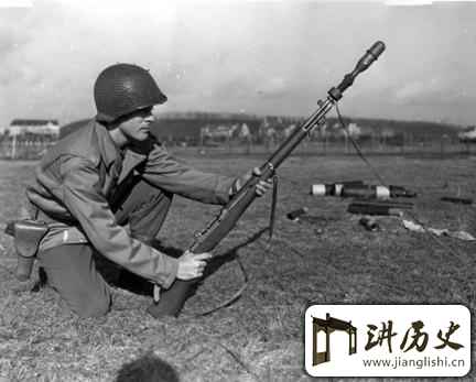 m1<rb>加</rb><rt>jiā</rt><rb>兰</rb><rt>lán</rt><rb>德</rb><rt>dé</rt><rb>好</rb><rt>hǎo</rt><rb>用</rb><rt>yòng</rt><rb>耐</rb><rt>nài</rt><rb>用</rb><rt>yòng</rt>,<rb>但</rb><rt>dàn</rt><rb>是</rb><rt>shì</rt><rb>有</rb><rt>yǒu</rt><rb>一</rb><rt>yī</rt><rb>个</rb><rt>gè</rt><rb>致</rb><rt>zhì</rt><rb>命</rb><rt>mìng</rt><rb>缺</rb><rt>quē</rt><rb>点</rb><rt>diǎn</rt>,<rb>以</rb><rt>yǐ</rt><rb>至</rb><rt>zhì</rt><rb>于</rb><rt>yú</rt><rb>中</rb><rt>zhōng</rt><rb>国</rb><rt>guó</rt><rb>士</rb><rt>shì</rt><rb>兵</rb><rt>bīng</rt><rb>不</rb><rt>bú</rt><rb>喜</rb><rt>xǐ</rt><rb>欢</rb><rt>huān</rt>