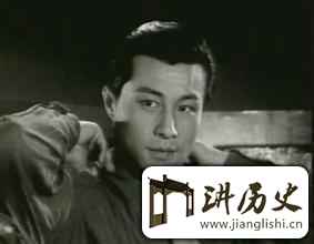 <rb>历</rb><rt>lì</rt><rb>史</rb><rt>shǐ</rt><rb>上</rb><rt>shàng</rt><rb>的</rb><rt>de</rt><rb>今</rb><rt>jīn</rt><rb>日</rb><rt>rì</rt><rb>头</rb><rt>tóu</rt><rb>条</rb><rt>tiáo</rt>:<rb>周</rb><rt>zhōu</rt><rb>恩</rb><rt>ēn</rt><rb>来</rb><rt>lái</rt><rb>总</rb><rt>zǒng</rt><rb>理</rb><rt>lǐ</rt><rb>亲</rb><rt>qīn</rt><rb>评</rb><rt>píng</rt><rb>的</rb><rt>de</rt><rb>新</rb><rt>xīn</rt><rb>中</rb><rt>zhōng</rt><rb>国</rb><rt>guó</rt>22<rb>大</rb><rt>dà</rt><rb>影</rb><rt>yǐng</rt><rb>星</rb><rt>xīng</rt><rb>你</rb><rt>nǐ</rt><rb>知</rb><rt>zhī</rt><rb>道</rb><rt>dào</rt><rb>几</rb><rt>jǐ</rt><rb>个</rb><rt>gè</rt>