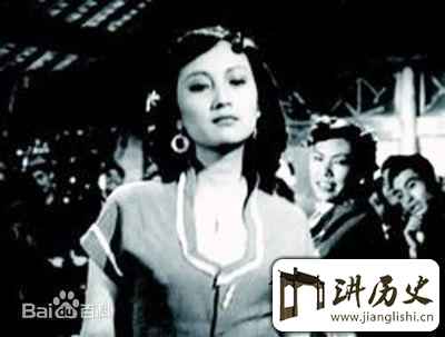 <rb>历</rb><rt>lì</rt><rb>史</rb><rt>shǐ</rt><rb>上</rb><rt>shàng</rt><rb>的</rb><rt>de</rt><rb>今</rb><rt>jīn</rt><rb>日</rb><rt>rì</rt><rb>头</rb><rt>tóu</rt><rb>条</rb><rt>tiáo</rt>:<rb>周</rb><rt>zhōu</rt><rb>恩</rb><rt>ēn</rt><rb>来</rb><rt>lái</rt><rb>总</rb><rt>zǒng</rt><rb>理</rb><rt>lǐ</rt><rb>亲</rb><rt>qīn</rt><rb>评</rb><rt>píng</rt><rb>的</rb><rt>de</rt><rb>新</rb><rt>xīn</rt><rb>中</rb><rt>zhōng</rt><rb>国</rb><rt>guó</rt>22<rb>大</rb><rt>dà</rt><rb>影</rb><rt>yǐng</rt><rb>星</rb><rt>xīng</rt><rb>你</rb><rt>nǐ</rt><rb>知</rb><rt>zhī</rt><rb>道</rb><rt>dào</rt><rb>几</rb><rt>jǐ</rt><rb>个</rb><rt>gè</rt>