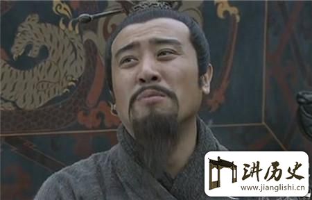 <rb>三</rb><rt>sān</rt><rb>国</rb><rt>guó</rt><rb>时</rb><rt>shí</rt><rb>期</rb><rt>qī</rt><rb>刘</rb><rt>liú</rt><rb>备</rb><rt>bèi</rt><rb>饱</rb><rt>bǎo</rt><rb>食</rb><rt>shí</rt>&</ruby><ruby>ldquo</ruby><ruby><rb>人</rb><rt>rén</rt><rb>肉</rb><rt>ròu</rt><rb>宴</rb><rt>yàn</rt>&</ruby><ruby>rdquo</ruby><ruby><rb>曹</rb><rt>cáo</rt><rb>操</rb><rt>cāo</rt><rb>赏</rb><rt>shǎng</rt><rb>凶</rb><rt>xiōng</rt><rb>犯</rb><rt>fàn</rt><rb>黄</rb><rt>huáng</rt><rb>金</rb><rt>jīn</rt><rb>百</rb><rt>bǎi</rt><rb>两</rb><rt>liǎng</rt>