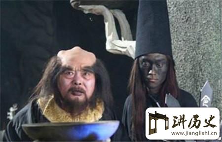 <rb>民</rb><rt>mín</rt><rb>间</rb><rt>jiān</rt><rb>传</rb><rt>chuán</rt><rb>说</rb><rt>shuō</rt><rb>中</rb><rt>zhōng</rt><rb>的</rb><rt>de</rt><rb>黑</rb><rt>hēi</rt><rb>白</rb><rt>bái</rt><rb>无</rb><rt>wú</rt><rb>常</rb><rt>cháng</rt><rb>他</rb><rt>tā</rt><rb>们</rb><rt>men</rt><rb>的</rb><rt>de</rt><rb>化</rb><rt>huà</rt><rb>身</rb><rt>shēn</rt><rb>经</rb><rt>jīng</rt><rb>历</rb><rt>lì</rt><rb>是</rb><rt>shì</rt><rb>这</rb><rt>zhè</rt><rb>样</rb><rt>yàng</rt><rb>的</rb><rt>de</rt>