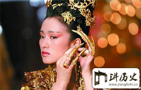 <rb>指</rb><rt>zhǐ</rt><rb>甲</rb><rt>jiǎ</rt><rb>油</rb><rt>yóu</rt><rb>诞</rb><rt>dàn</rt><rb>生</rb><rt>shēng</rt><rb>在</rb><rt>zài</rt><rb>公</rb><rt>gōng</rt><rb>元</rb><rt>yuán</rt><rb>前</rb><rt>qián</rt>3000<rb>年</rb><rt>nián</rt><rb>指</rb><rt>zhǐ</rt><rb>甲</rb><rt>jiǎ</rt><rb>油</rb><rt>yóu</rt><rb>的</rb><rt>de</rt><rb>发</rb><rt>fā</rt><rb>展</rb><rt>zhǎn</rt><rb>历</rb><rt>lì</rt><rb>史</rb><rt>shǐ</rt> <rb>指</rb><rt>zhǐ</rt><rb>甲</rb><rt>jiǎ</rt><rb>油</rb><rt>yóu</rt><rb>诞</rb><rt>dàn</rt><rb>生</rb><rt>shēng</rt><rb>在</rb><rt>zài</rt><rb>公</rb><rt>gōng</rt><rb>元</rb><rt>yuán</rt><rb>前</rb><rt>qián</rt>3000<rb>年</rb><rt>nián</rt><rb>指</rb><rt>zhǐ</rt><rb>甲</rb><rt>jiǎ</rt><rb>油</rb><rt>yóu</rt><rb>的</rb><rt>de</rt><rb>发</rb><rt>fā</rt><rb>展</rb><rt>zhǎn</rt><rb>历</rb><rt>lì</rt><rb>史</rb><rt>shǐ</rt>
