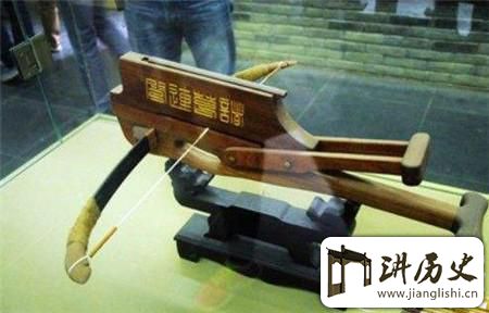 <rb>冷</rb><rt>lěng</rt><rb>兵</rb><rt>bīng</rt><rb>器</rb><rt>qì</rt><rb>时</rb><rt>shí</rt><rb>代</rb><rt>dài</rt><rb>诸</rb><rt>zhū</rt><rb>葛</rb><rt>gě</rt><rb>亮</rb><rt>liàng</rt><rb>发</rb><rt>fā</rt><rb>明</rb><rt>míng</rt><rb>的</rb><rt>de</rt><rb>诸</rb><rt>zhū</rt><rb>葛</rb><rt>gě</rt><rb>连</rb><rt>lián</rt><rb>弩</rb><rt>nǔ</rt><rb>究</rb><rt>jiū</rt><rb>竟</rb><rt>jìng</rt><rb>有</rb><rt>yǒu</rt><rb>多</rb><rt>duō</rt><rb>强</rb><rt>qiáng</rt>?
