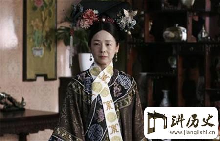 <rb>慈</rb><rt>cí</rt><rb>禧</rb><rt>xǐ</rt><rb>太</rb><rt>tài</rt><rb>后</rb><rt>hòu</rt><rb>的</rb><rt>de</rt><rb>寝</rb><rt>qǐn</rt><rb>宫</rb><rt>gōng</rt><rb>传</rb><rt>chuán</rt><rb>出</rb><rt>chū</rt><rb>婴</rb><rt>yīng</rt><rb>儿</rb><rt>ér</rt><rb>的</rb><rt>de</rt><rb>哭</rb><rt>kū</rt><rb>声</rb><rt>shēng</rt><rb>这</rb><rt>zhè</rt><rb>是</rb><rt>shì</rt><rb>怎</rb><rt>zěn</rt><rb>么</rb><rt>me</rt><rb>回</rb><rt>huí</rt><rb>事</rb><rt>shì</rt>