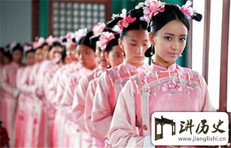 <rb>皇</rb><rt>huáng</rt><rb>帝</rb><rt>dì</rt><rb>拥</rb><rt>yōng</rt><rb>三</rb><rt>sān</rt><rb>宫</rb><rt>gōng</rt><rb>六</rb><rt>liù</rt><rb>院</rb><rt>yuàn</rt><rb>选</rb><rt>xuǎn</rt><rb>妃</rb><rt>fēi</rt><rb>的</rb><rt>de</rt><rb>标</rb><rt>biāo</rt><rb>准</rb><rt>zhǔn</rt><rb>会</rb><rt>huì</rt><rb>不</rb><rt>bú</rt><rb>会</rb><rt>huì</rt><rb>相</rb><rt>xiàng</rt><rb>当</rb><rt>dāng</rt><rb>严</rb><rt>yán</rt><rb>格</rb><rt>gé</rt>?