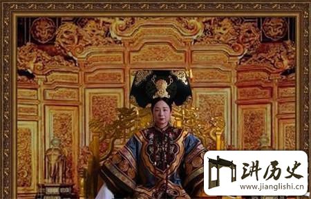 <rb>慈</rb><rt>cí</rt><rb>禧</rb><rt>xǐ</rt><rb>日</rb><rt>rì</rt><rb>常</rb><rt>cháng</rt><rb>生</rb><rt>shēng</rt><rb>活</rb><rt>huó</rt><rb>中</rb><rt>zhōng</rt><rb>的</rb><rt>de</rt><rb>嗜</rb><rt>shì</rt><rb>好</rb><rt>hǎo</rt>:<rb>身</rb><rt>shēn</rt><rb>材</rb><rt>cái</rt><rb>娇</rb><rt>jiāo</rt><rb>小</rb><rt>xiǎo</rt><rb>爱</rb><rt>ài</rt><rb>穿</rb><rt>chuān</rt><rb>高</rb><rt>gāo</rt><rb>跟</rb><rt>gēn</rt><rb>鞋</rb><rt>xié</rt>