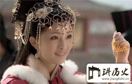 <rb>和</rb><rt>hé</rt><rb>亲</rb><rt>qīn</rt><rb>的</rb><rt>de</rt><rb>公</rb><rt>gōng</rt><rb>主</rb><rt>zhǔ</rt><rb>无</rb><rt>wú</rt><rb>数</rb><rt>shù</rt><rb>为</rb><rt>wéi</rt><rb>何</rb><rt>hé</rt><rb>只</rb><rt>zhī</rt><rb>有</rb><rt>yǒu</rt><rb>王</rb><rt>wáng</rt><rb>昭</rb><rt>zhāo</rt><rb>君</rb><rt>jun1</rt><rb>带</rb><rt>dài</rt><rb>来</rb><rt>lái</rt><rb>几</rb><rt>jǐ</rt><rb>十</rb><rt>shí</rt><rb>年</rb><rt>nián</rt><rb>和</rb><rt>hé</rt><rb>平</rb><rt>píng</rt>