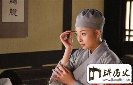 <rb>历</rb><rt>lì</rt><rb>史</rb><rt>shǐ</rt><rb>上</rb><rt>shàng</rt><rb>让</rb><rt>ràng</rt><rb>武</rb><rt>wǔ</rt><rb>则</rb><rt>zé</rt><rb>天</rb><rt>tiān</rt><rb>品</rb><rt>pǐn</rt><rb>尝</rb><rt>cháng</rt><rb>到</rb><rt>dào</rt><rb>情</rb><rt>qíng</rt><rb>场</rb><rt>chǎng</rt><rb>失</rb><rt>shī</rt><rb>意</rb><rt>yì</rt><rb>的</rb><rt>de</rt><rb>美</rb><rt>měi</rt><rb>女</rb><rt>nǚ</rt><rb>是</rb><rt>shì</rt><rb>谁</rb><rt>shuí</rt>?