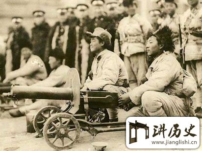 <rb>民</rb><rt>mín</rt><rb>国</rb><rt>guó</rt><rb>军</rb><rt>jun1</rt><rb>阀</rb><rt>fá</rt><rb>大</rb><rt>dà</rt><rb>混</rb><rt>hún</rt><rb>战</rb><rt>zhàn</rt>:<rb>直</rb><rt>zhí</rt><rb>奉</rb><rt>fèng</rt><rb>系</rb><rt>xì</rt><rb>军</rb><rt>jun1</rt><rb>阀</rb><rt>fá</rt><rb>联</rb><rt>lián</rt><rb>合</rb><rt>hé</rt><rb>压</rb><rt>yā</rt><rb>制</rb><rt>zhì</rt><rb>皖</rb><rt>wǎn</rt><rb>系</rb><rt>xì</rt><rb>军</rb><rt>jun1</rt><rb>阀</rb><rt>fá</rt>